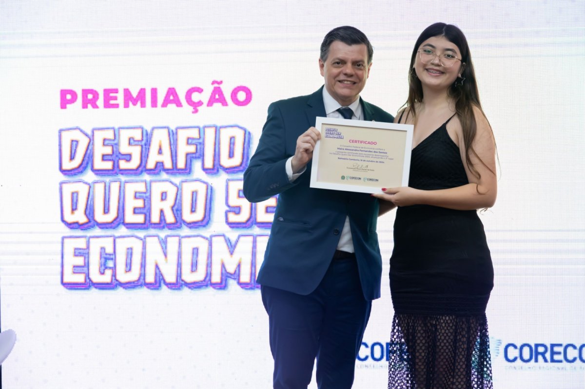 O 9º Desafio Quero Ser Economista termina com nove estudantes catarinenses no pódio - Corecon/SC